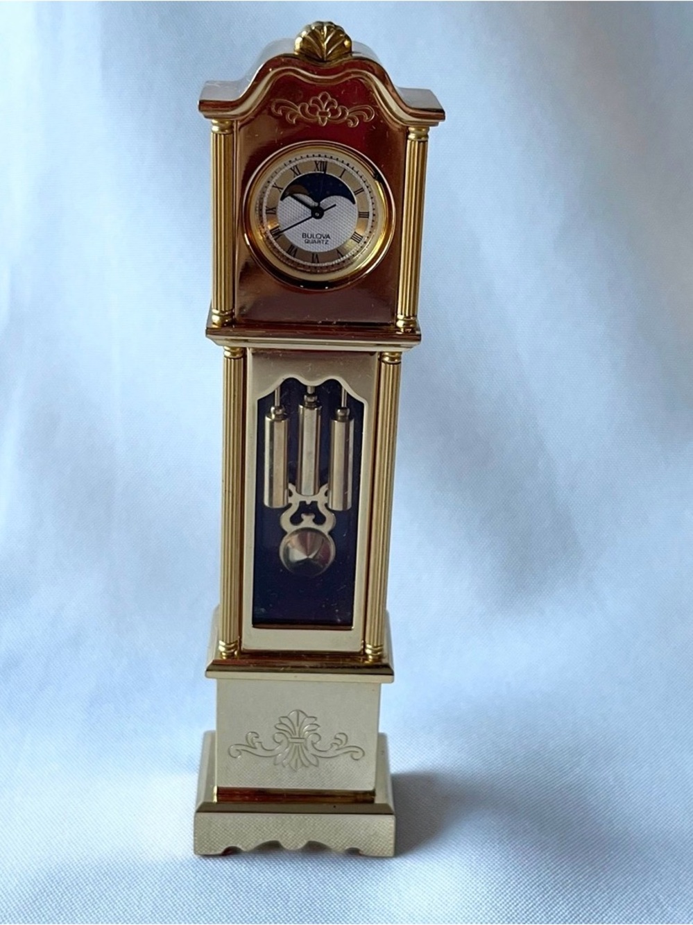 Vintage Bulova Miniature Grandfather Collectible Clock Oxford B-0554